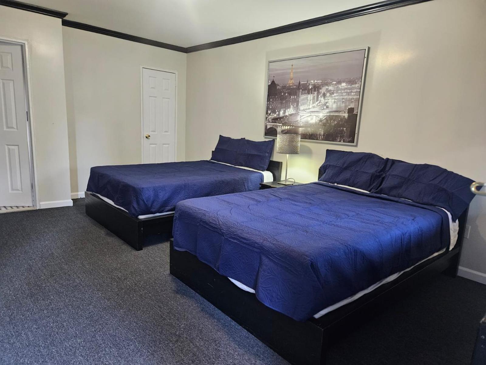 Central Motel Courtyard White Plains Ngoại thất bức ảnh