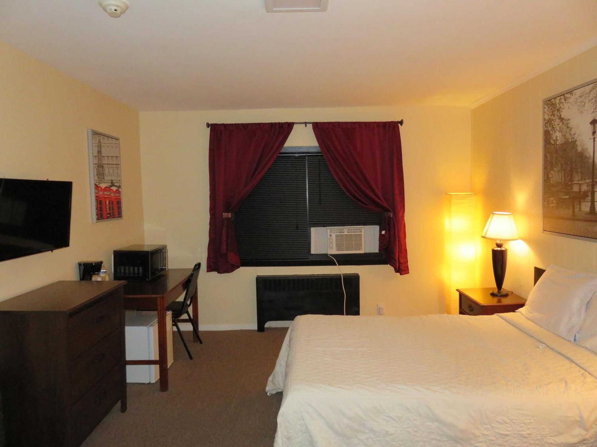 Central Motel Courtyard White Plains Phòng bức ảnh